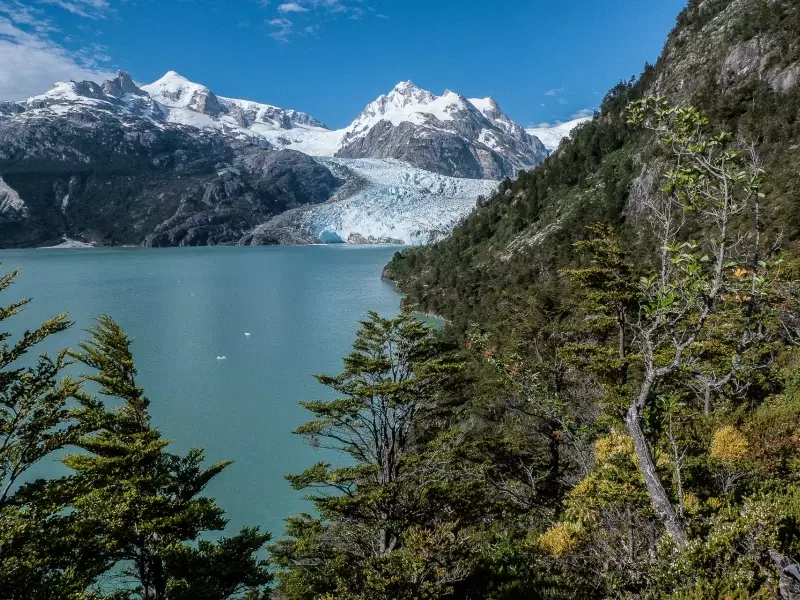Le lac et le glacier Leones - Chili, &copy; Christian Juni - TIRAWA 