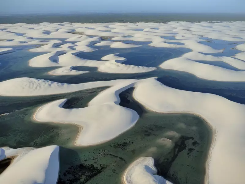 Dunes et lagunes du parc national Lençois Maranhenses - Brésil, &copy; Tirawa 