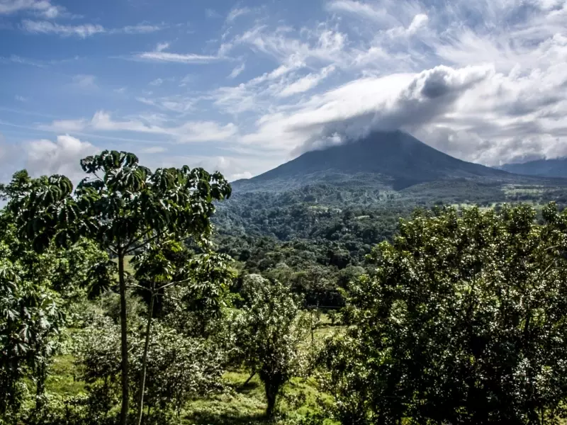Jolie vue sur le volcan Arenal - Costa Rica, &copy; Julien Freidel - TIRAWA 