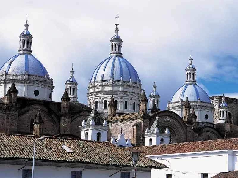 La cathédrale de Cuenca - Equateur, &copy; Christian Leroy - TIRAWA 