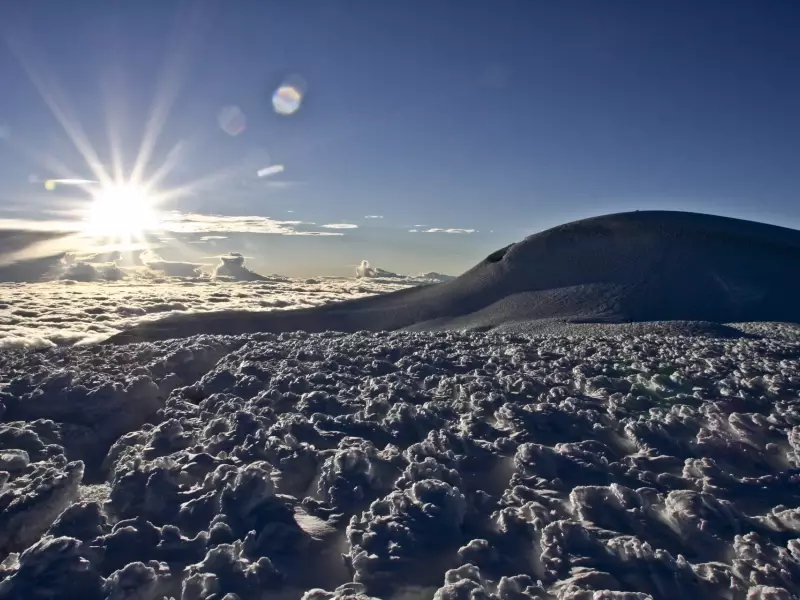 Vue depuis le sommet du Chimborazo - Equateur, &copy; Julien Freidel - TIRAWA 