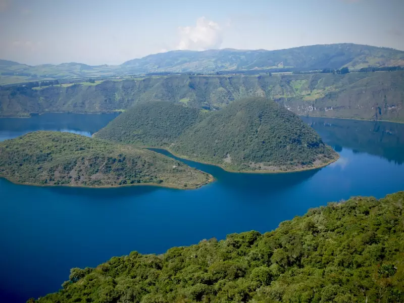 Lagune de Cuicocha_Equateur, &copy; Tirawa 