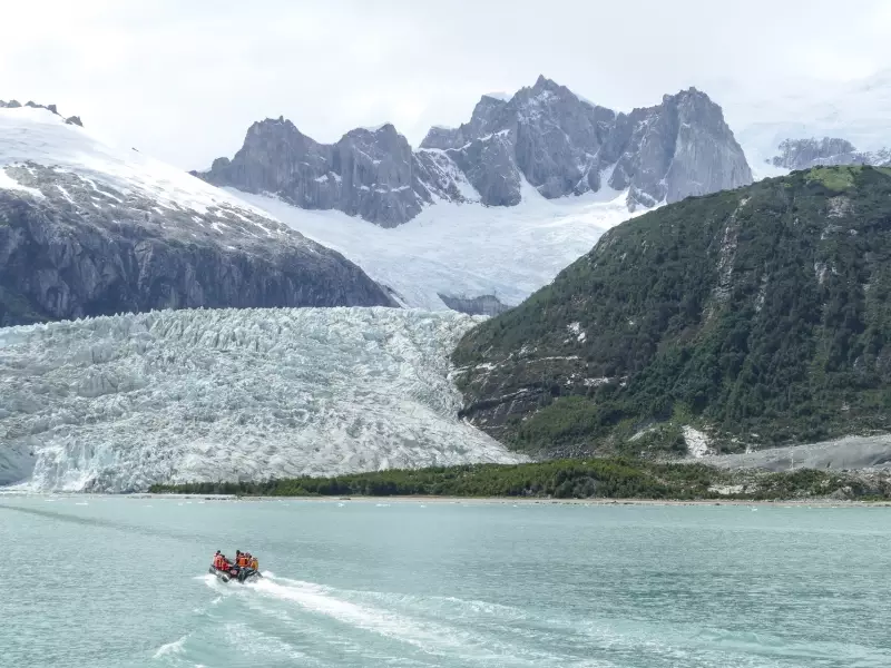 Croisière en Patagonie, glacier Pia, &copy; Julien Freidel - TIRAWA 