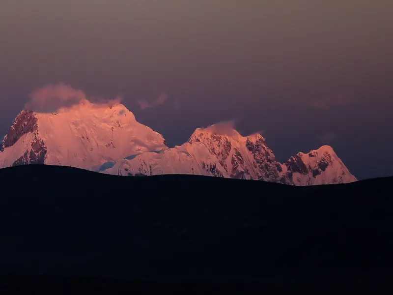 Coucher de soleil sur la Cordillère Blanche - Pérou, &copy; Christian Juni - Tirawa 