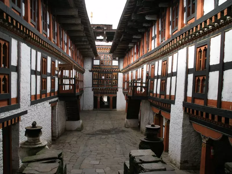 Cours intérieures du dzong de Jakar, &copy; Thierry Monniez - Tirawa 
