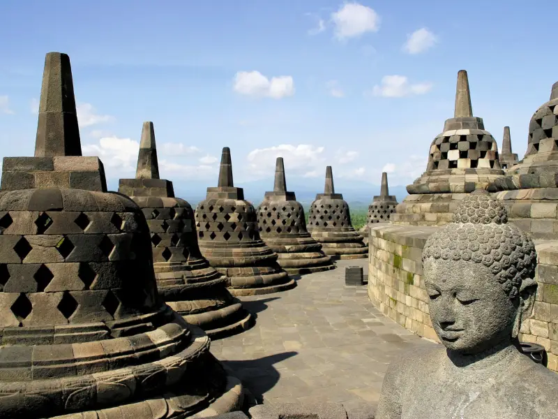 Sanctuaire bouddhiste de Borobudur, Java - Indonésie, &copy; Julien Erster - TIRAWA 