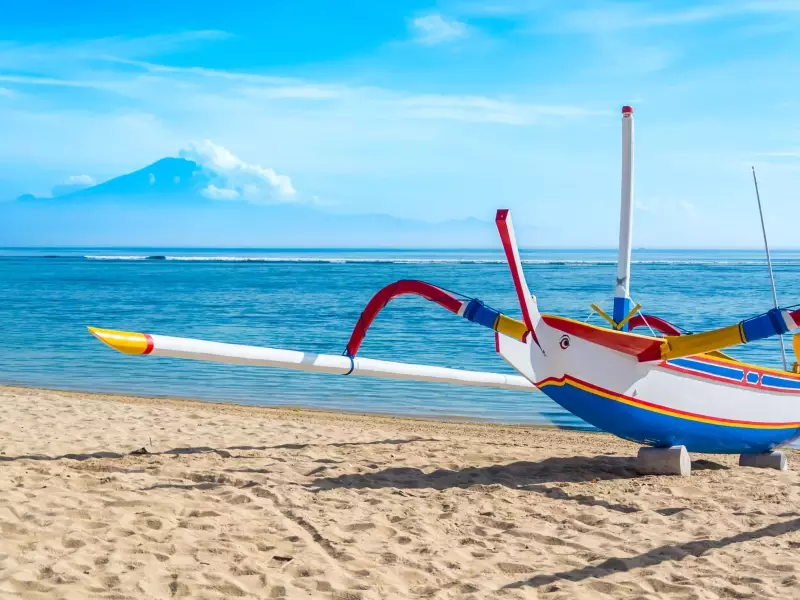 Plage de Sanur à Bali, Indonésie, &copy; Stevo24_Istock 