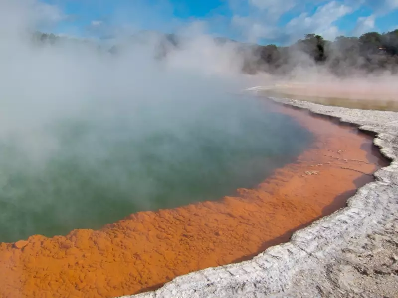 Champagne Pool, Wai-o-Tapu - Nouvelle Zélande, &copy; Christian Juni - TIRAWA 