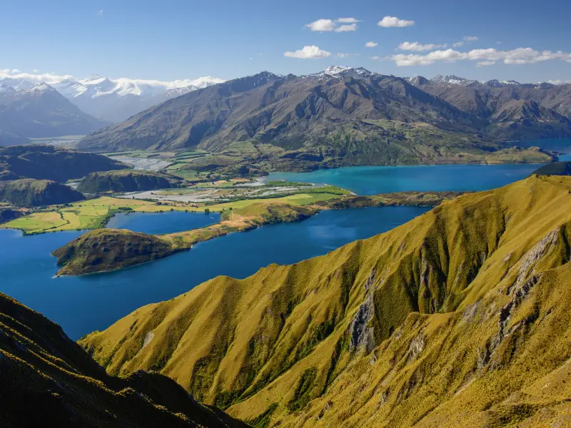 Belvédère du Roys Peak (1578 m) dominant le lac Wanaka - Nouvelle Zélande, &copy; iStock 