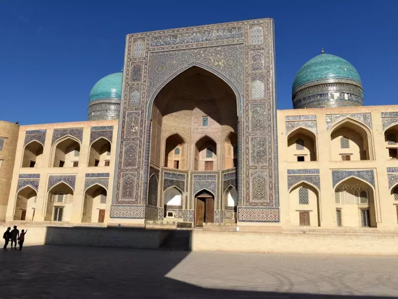 Grande médersa de Khiva - Ouzbékistan, &copy; Robert Dompnier 