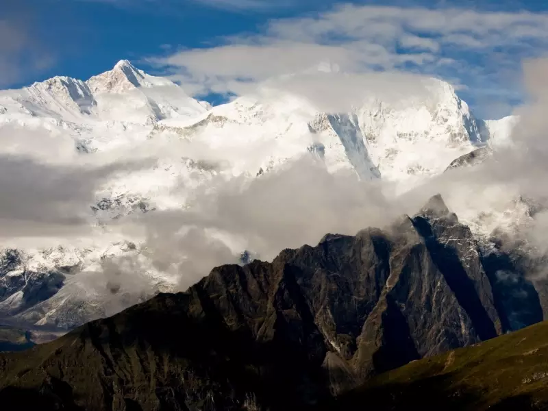 Vue sur les sommets au cours du trek - Tibet, &copy; Christian Juni - Tirawa 