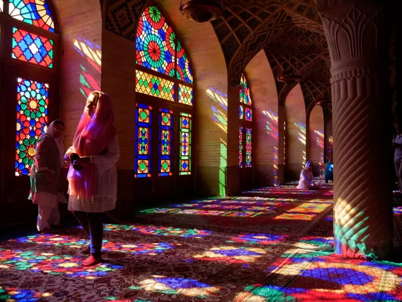 Mosquée Nasr-ul Mulk, Shiraz - Iran, &copy; Christian Leroy - Tirawa 