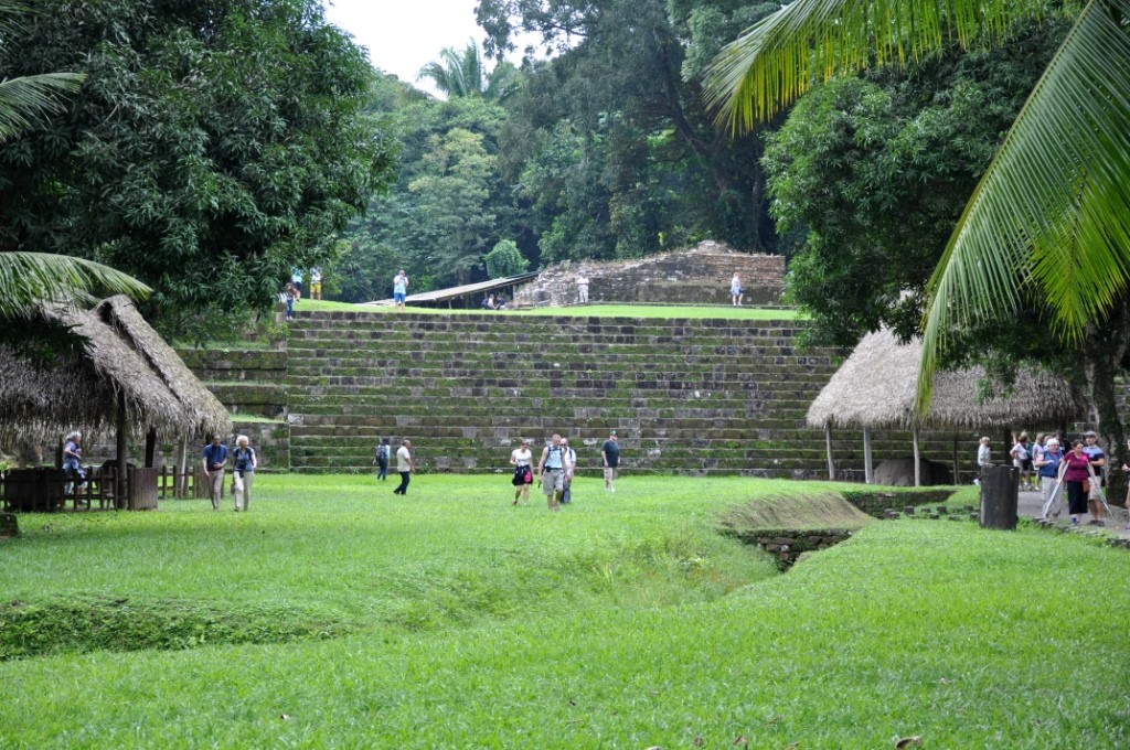 acropolis quirigua