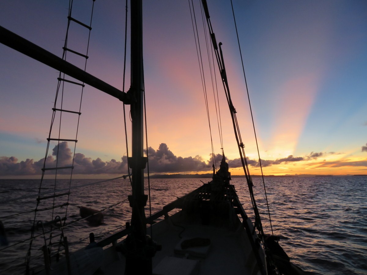 coucher soleil raja ampat