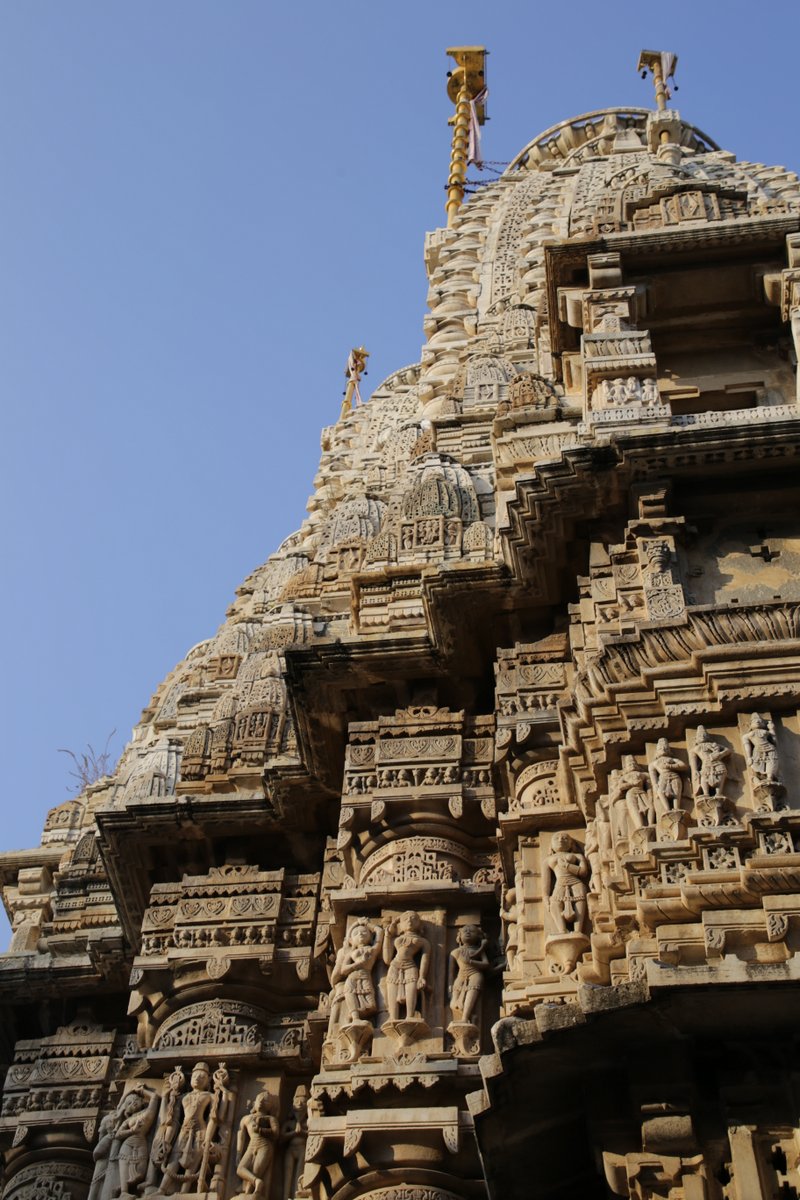 Temple Jagdish dédié à Garuda