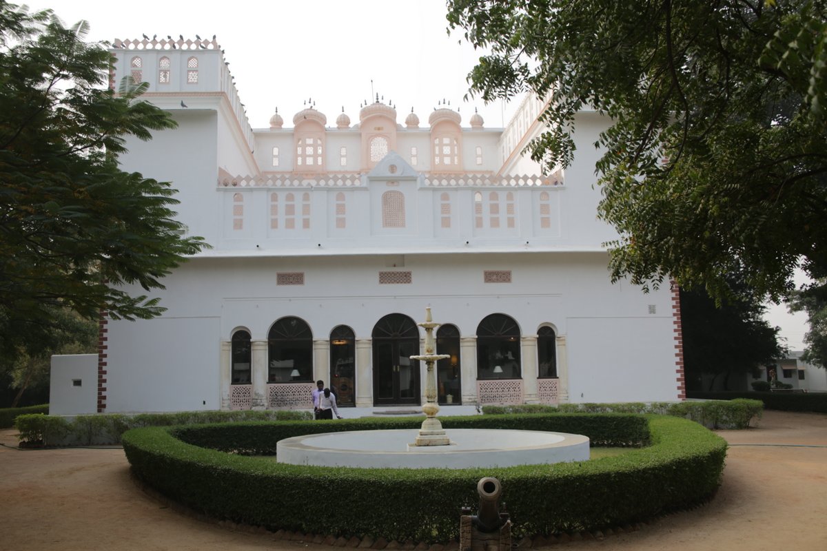 Bijay Niwas Palace