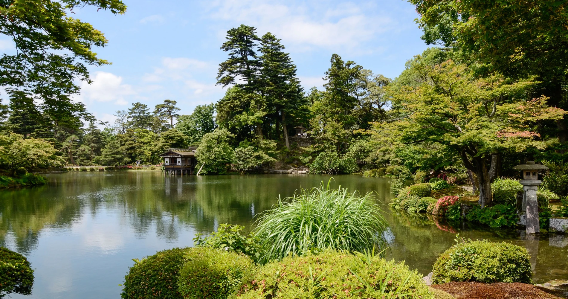 Jardin Kenroku-en à Kanazawa, l’un des trois plus beaux du Japon