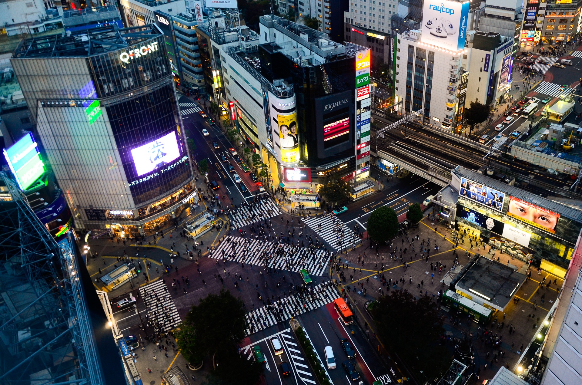 Le célèbre Shibuya Crossing à Tokyo - Japon