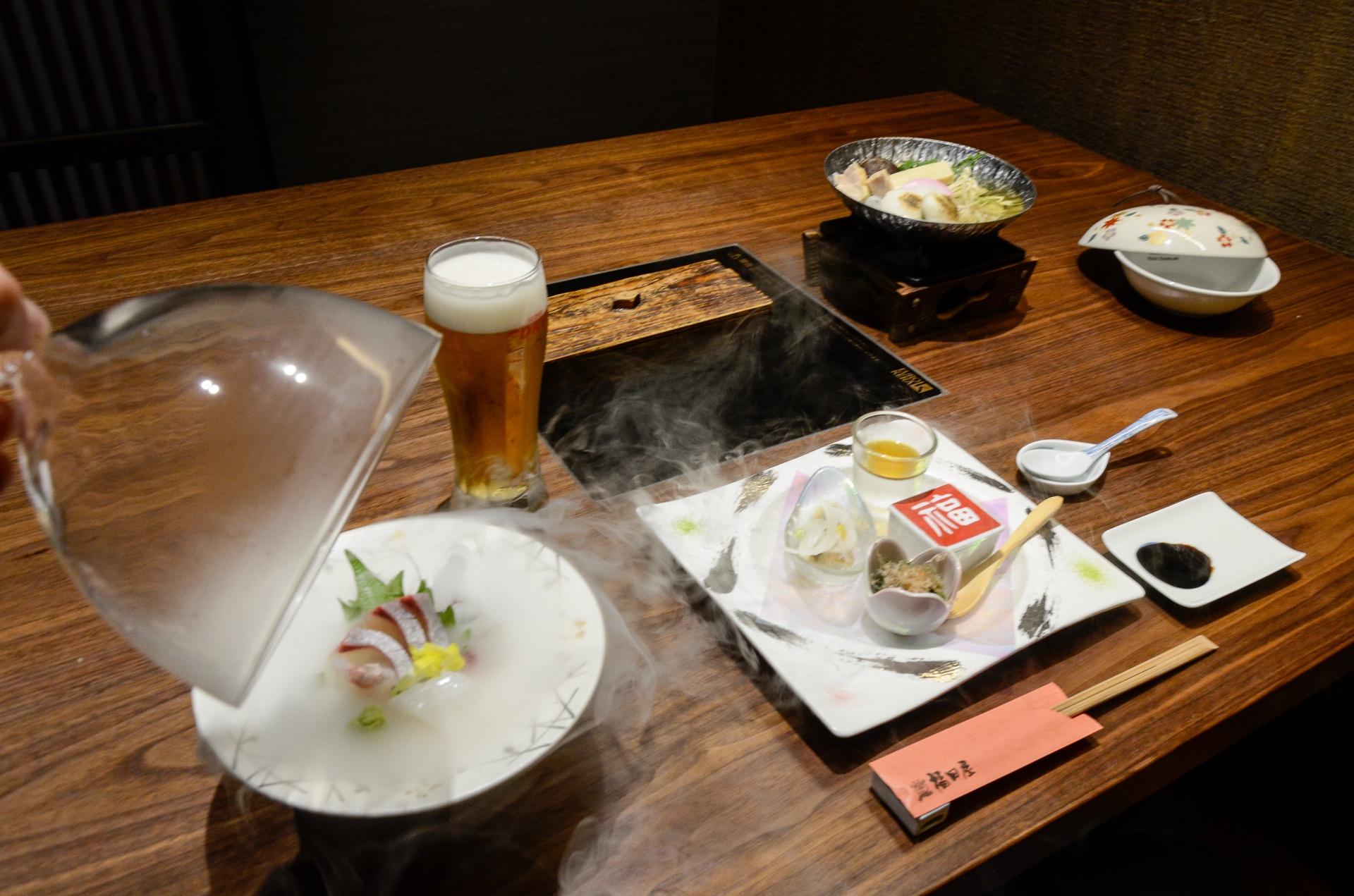 Repas traditionnel japonais dans un ryokan