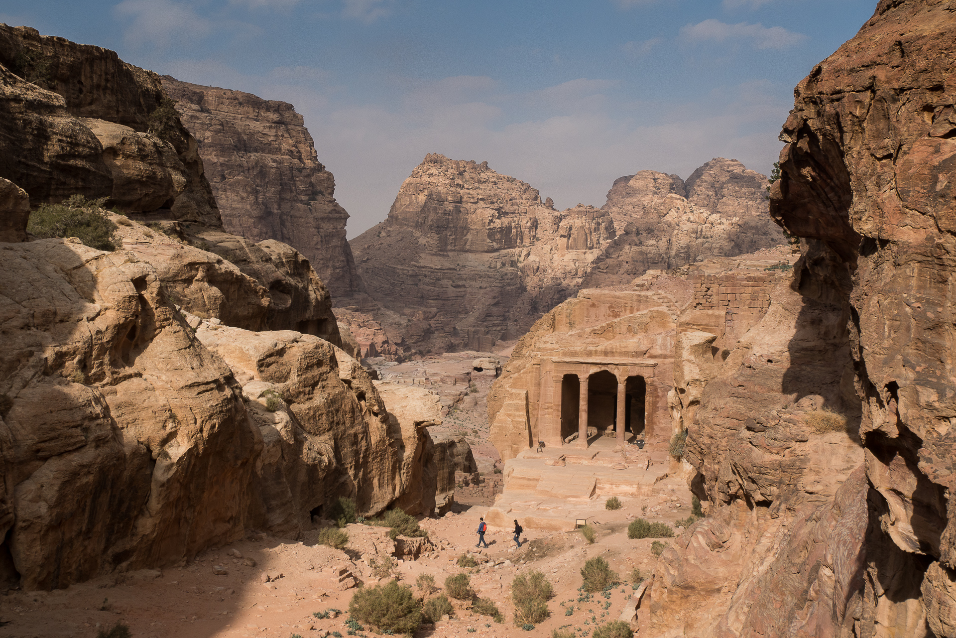 Arrivée sur un tombeau (il y en a 800 sur le site) - Une semaine en Jordanie