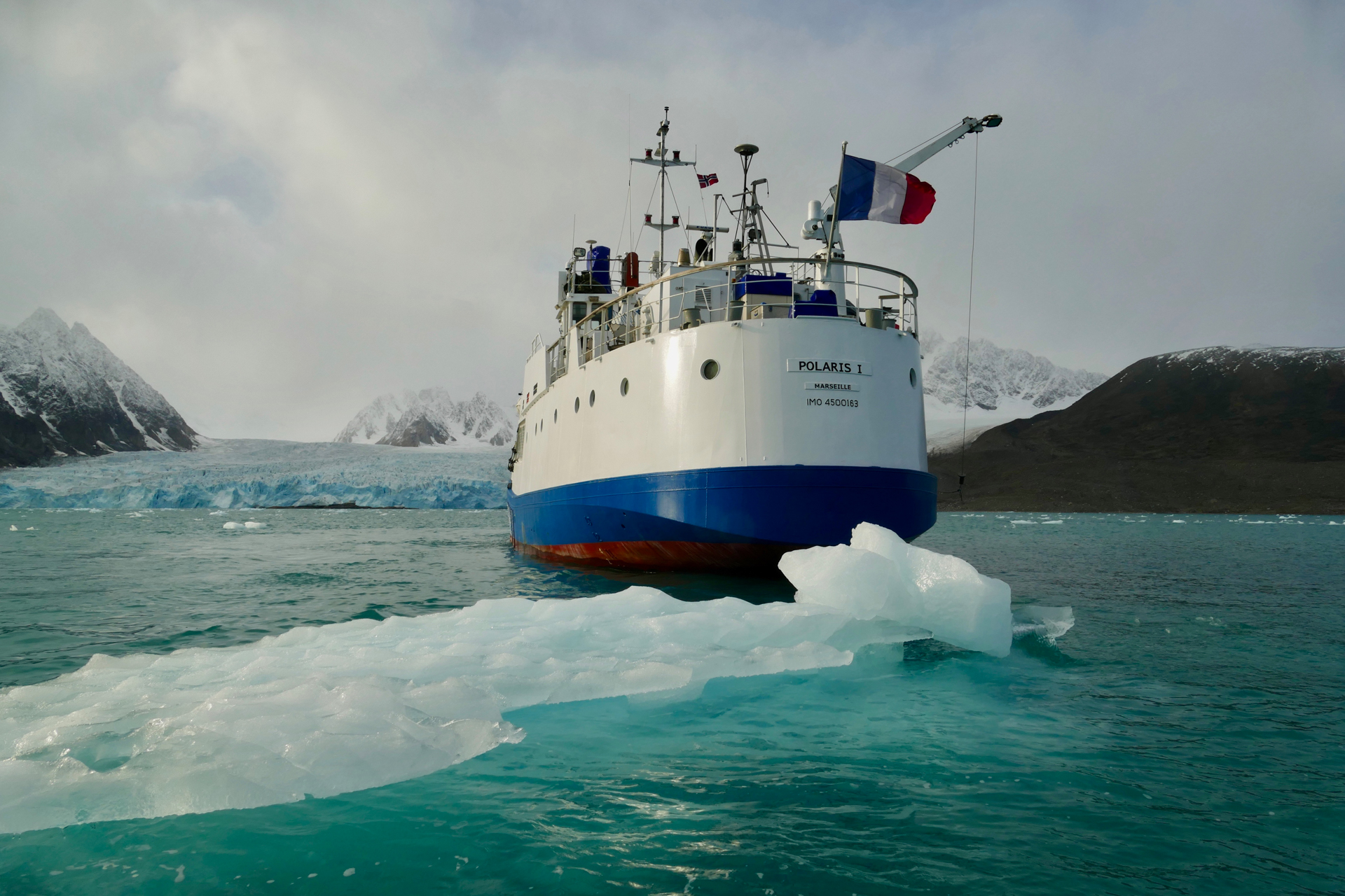 Liefdefjord : glacier de Monaco et glacier d’Erik