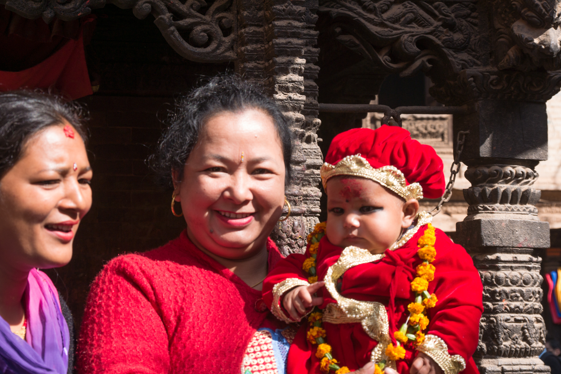 Enfant venu pour la bénédiction - La vallée de Kathmandu