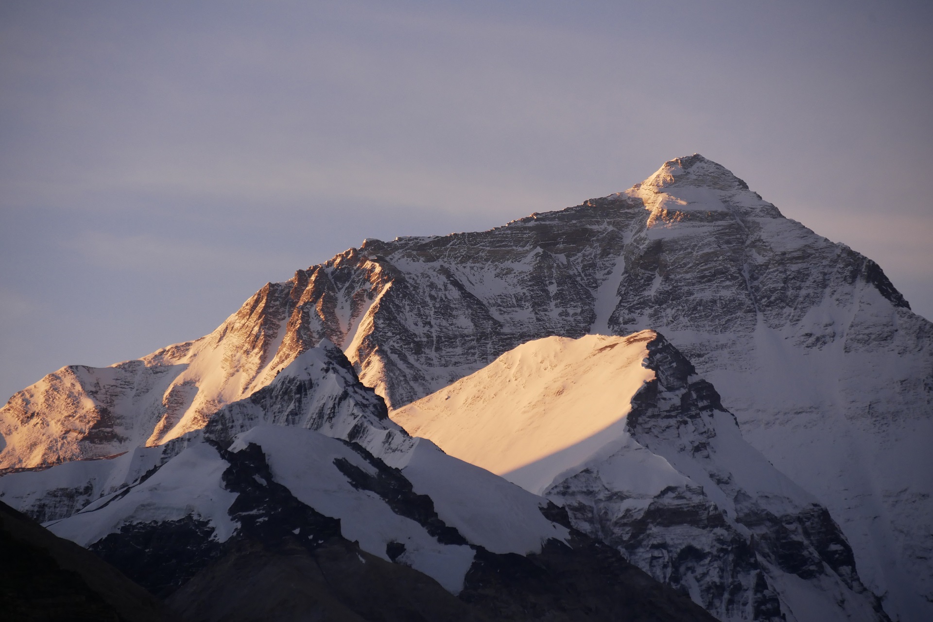 Lever de soleil sur l'everest