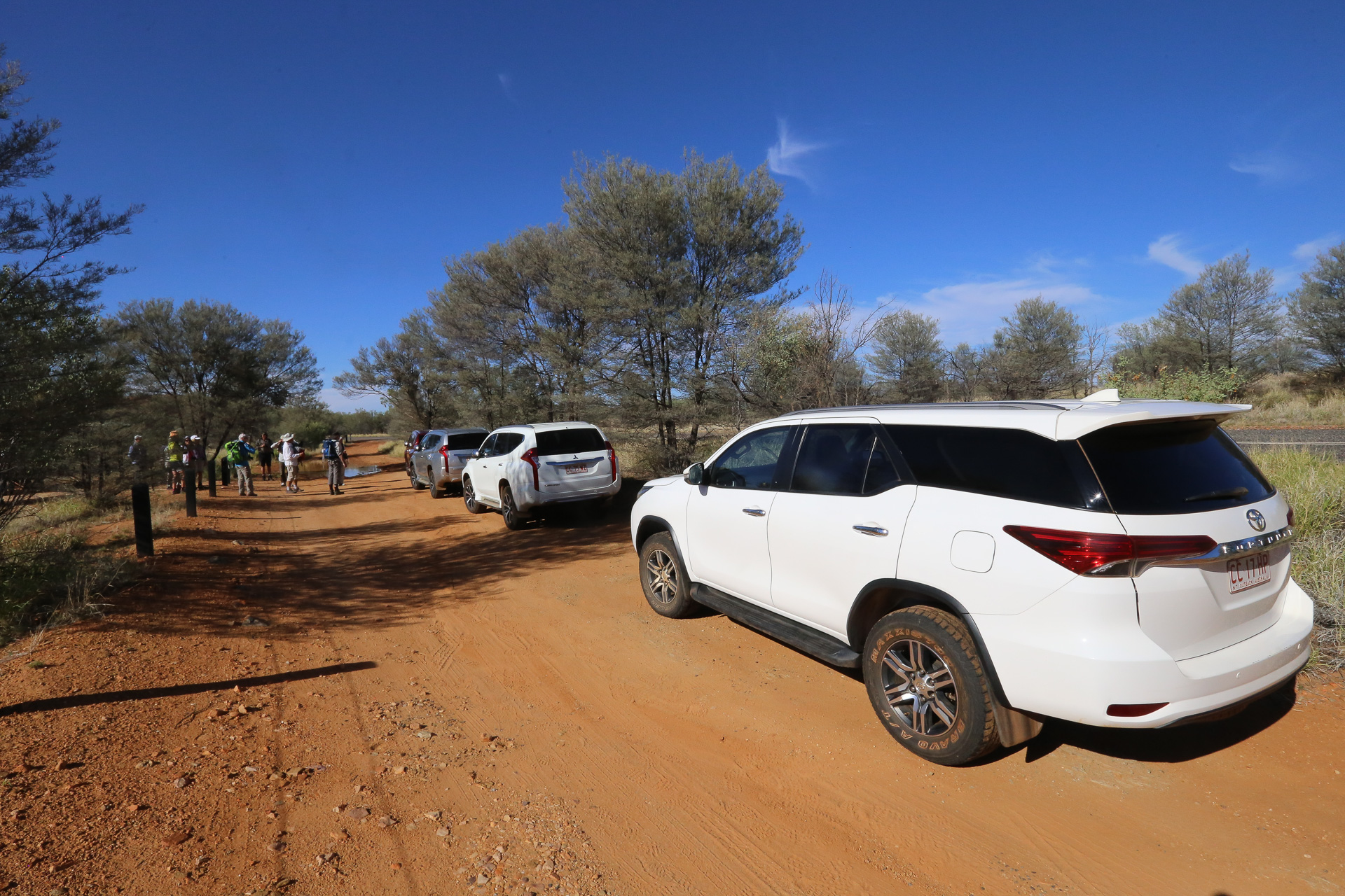 Nos quatre voitures 4x4 pour cette partie du programme - D’Alice Springs à Glen Helen