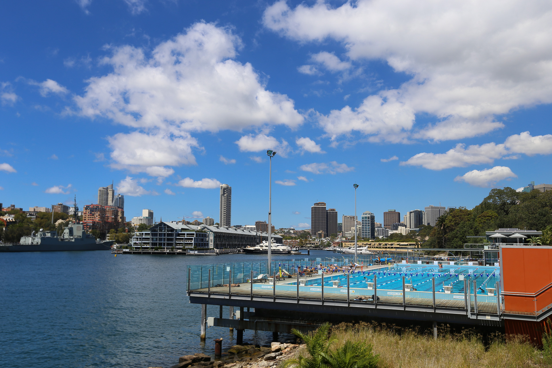 piscine suspendu sydney