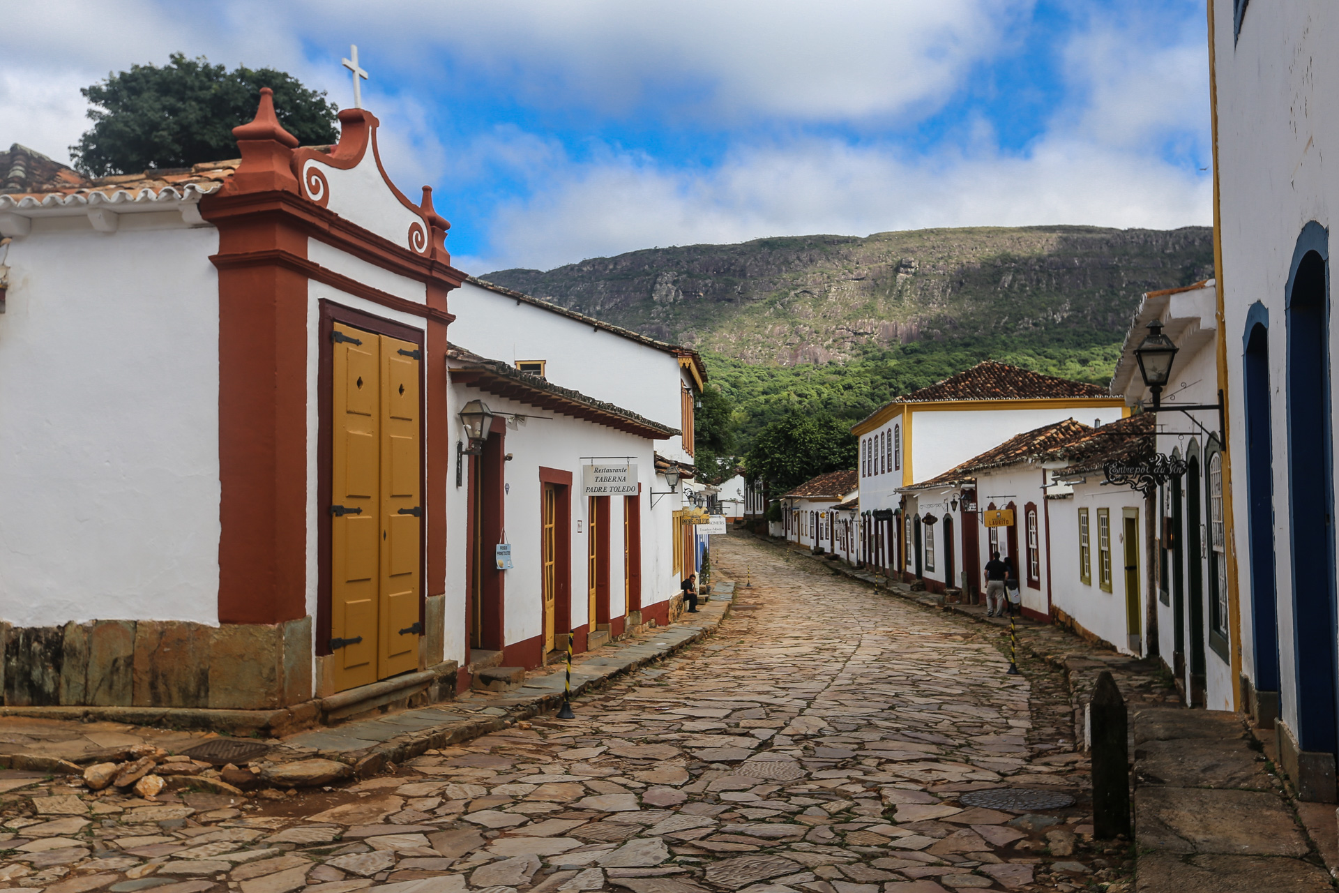 La Rua Direita