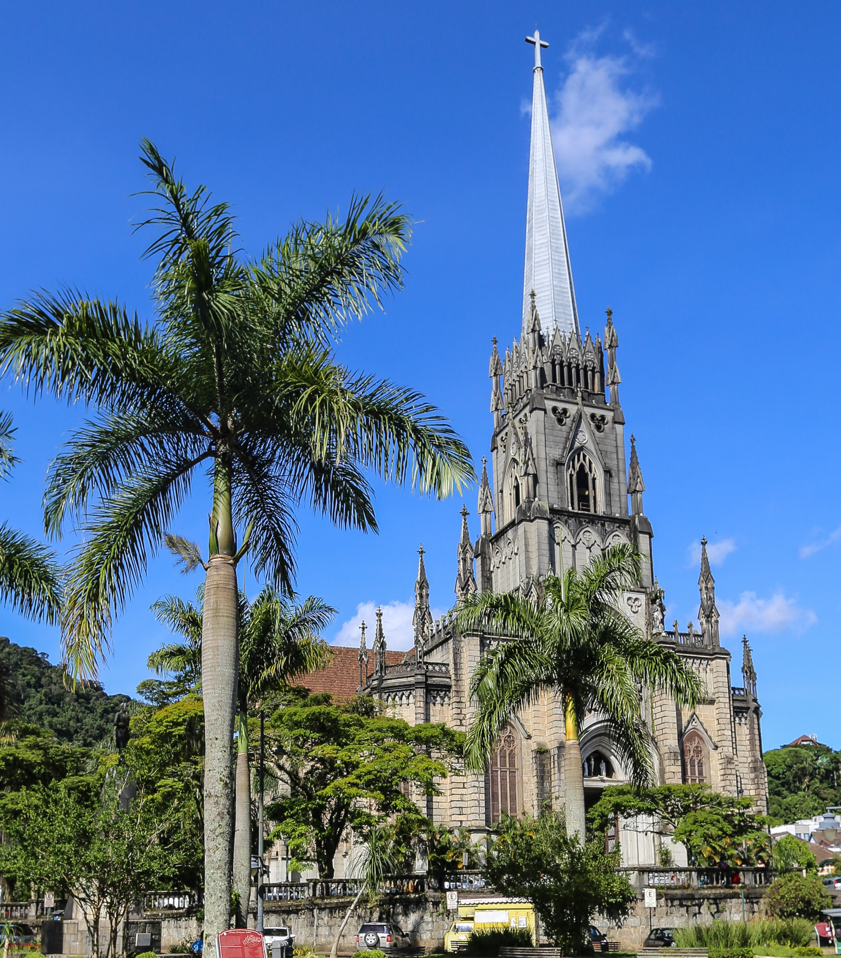 La cathédrale de jour…