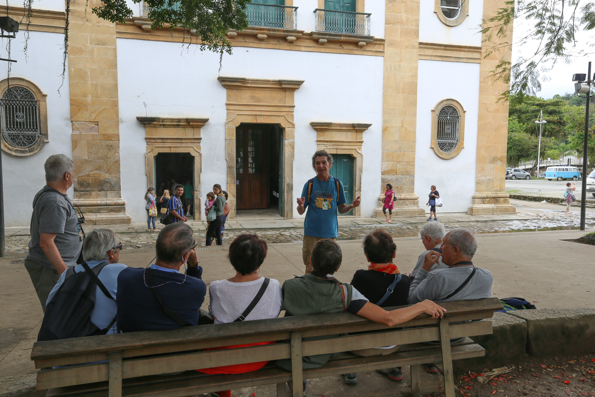 EGLISE PARATY