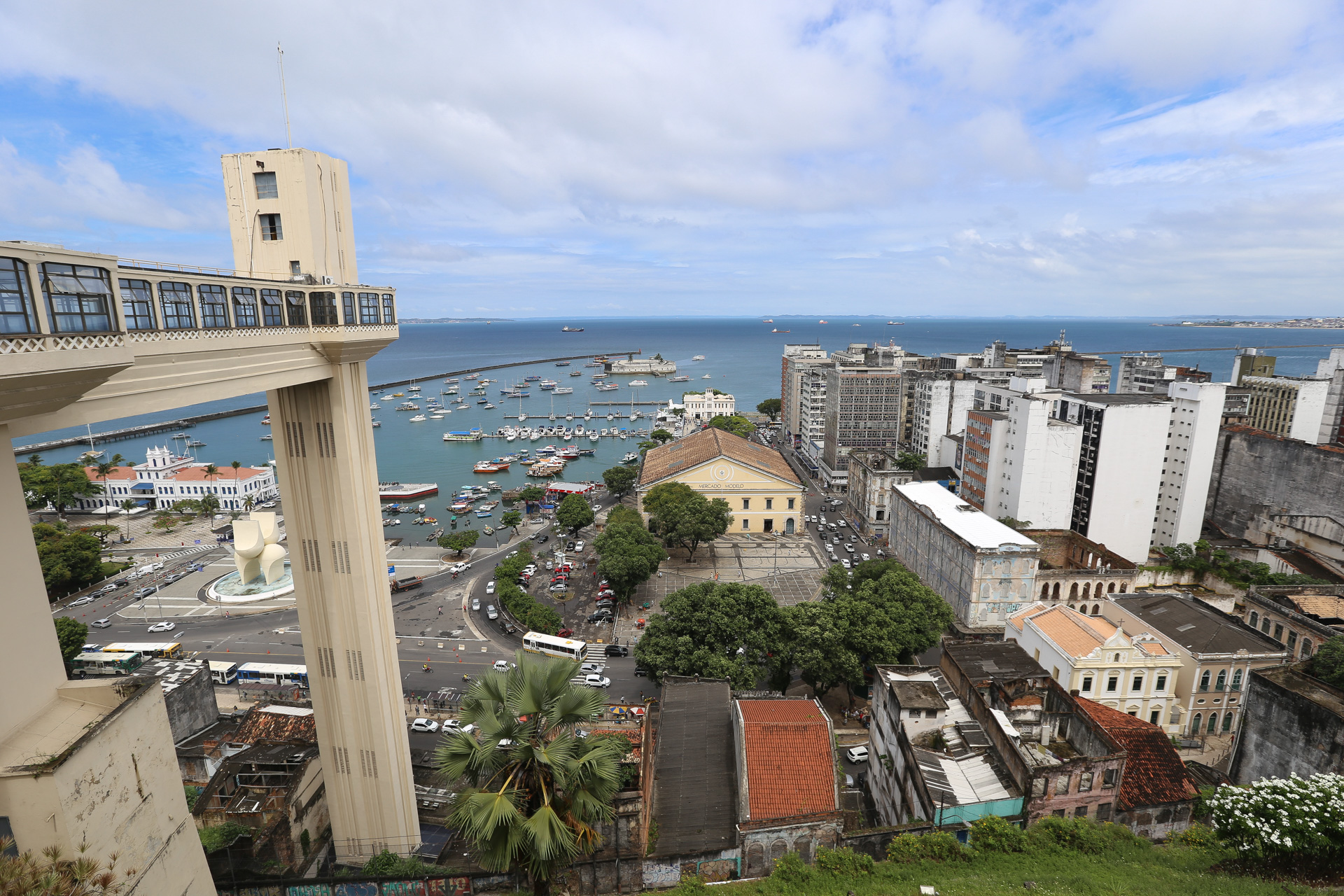 Le célèbre Elevador Lacerda qui relie la ville haute et la ville basse