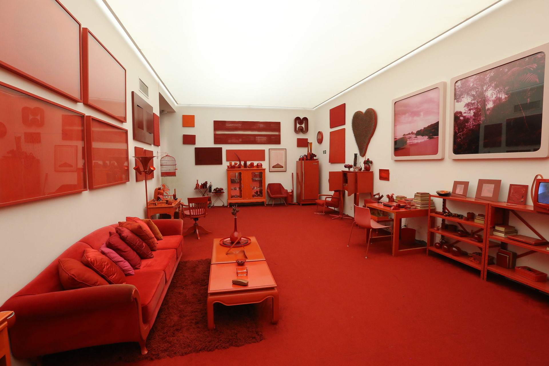 Dans la Galerie Fonte, une installation où le créateur voit « rouge »