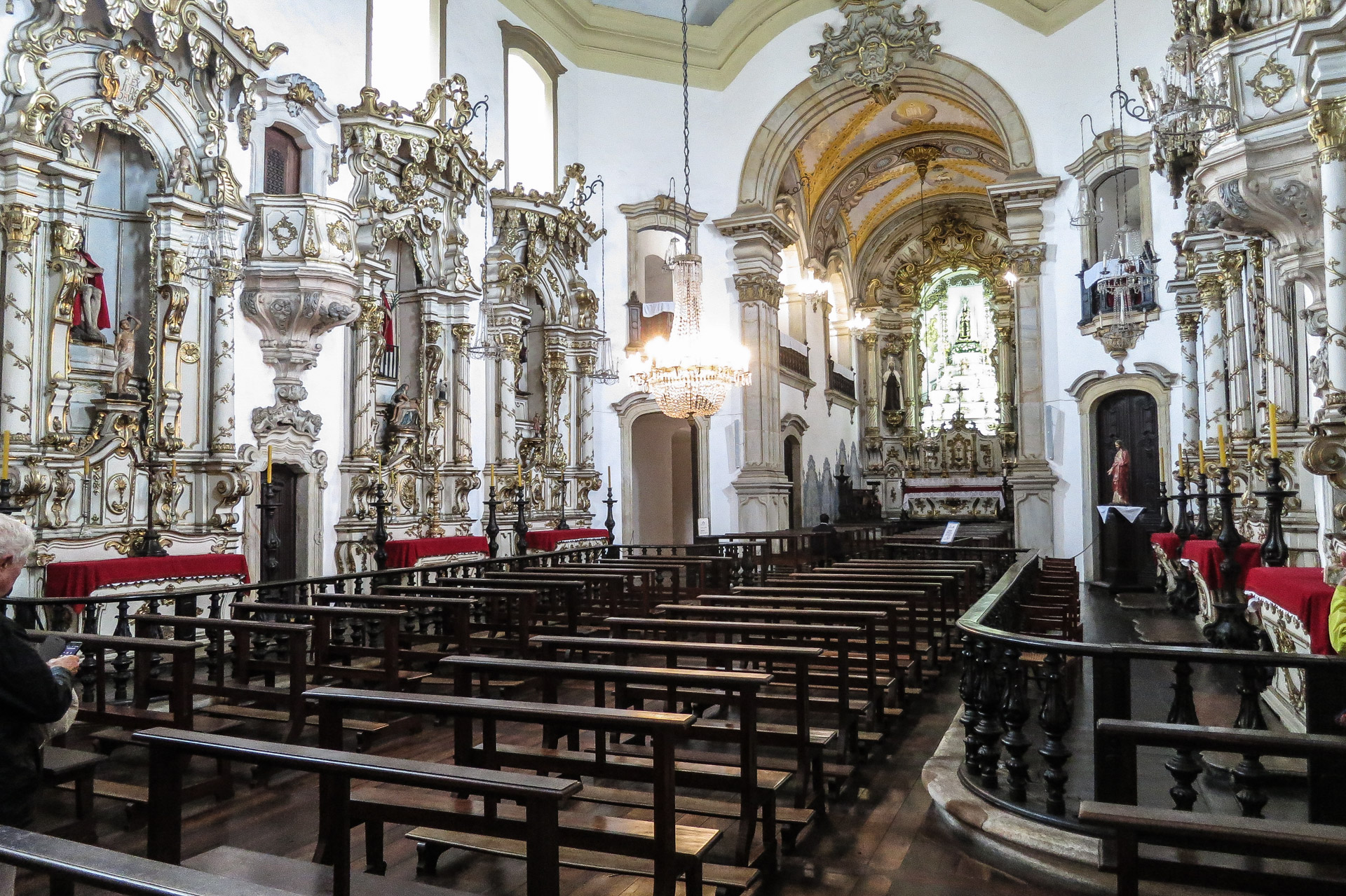 Intérieur de l’église du Carmel