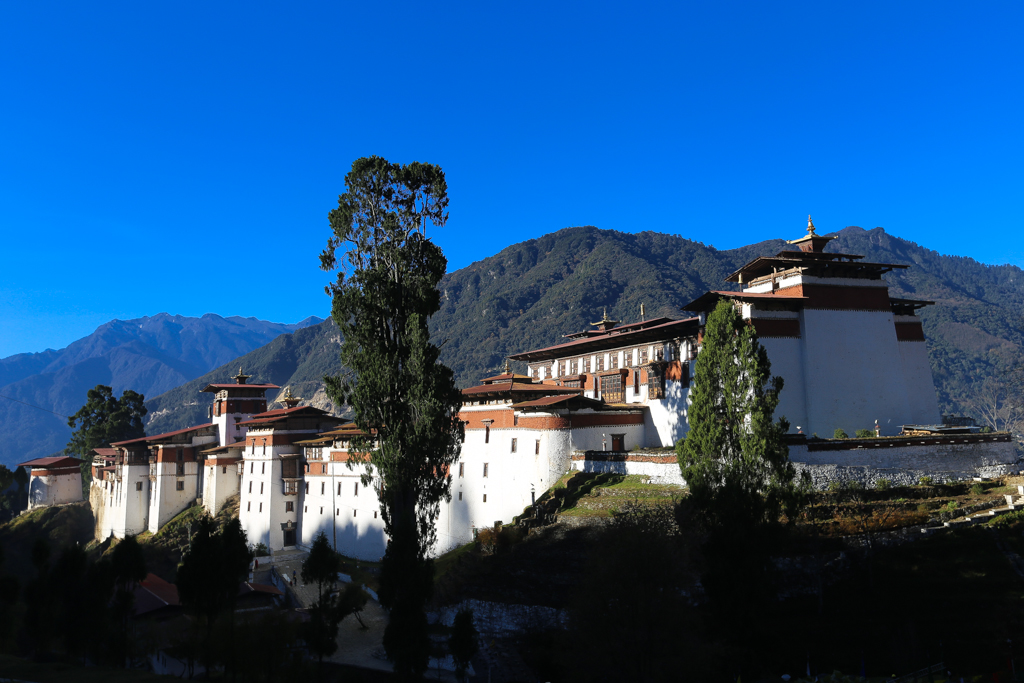 La face Est du dzong de Trongsa  
