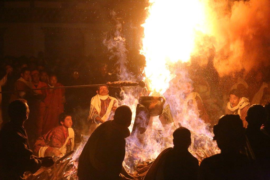 Nouvelle opération réussie par les Chapeaux Noirs...