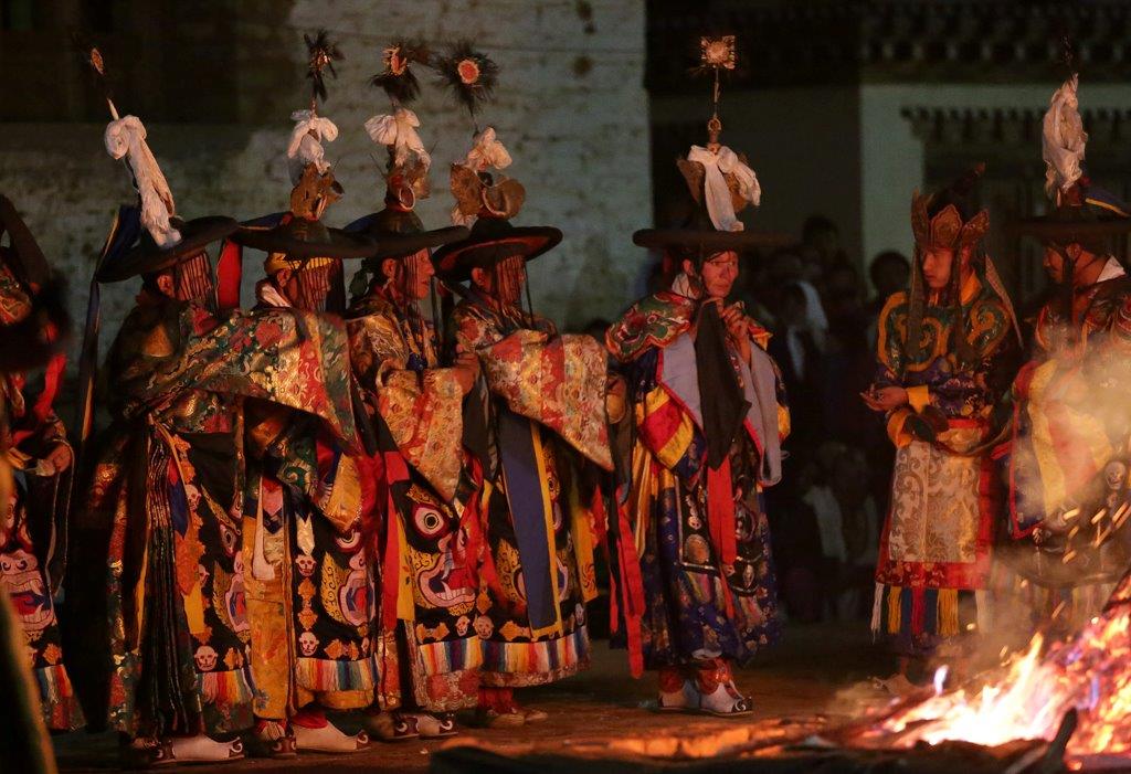 Et les Chapeaux noirs exécutent une dernière danse