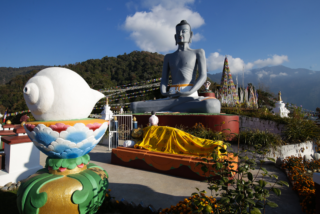 Statue du Bouddha mort