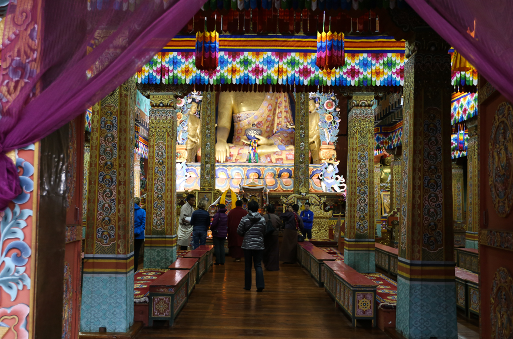 Intérieur du Lhakhang Sarp