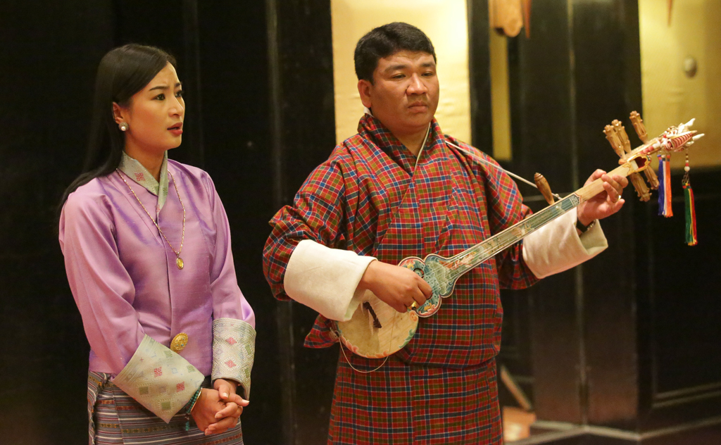 Namkha Lhamo et son musicien
