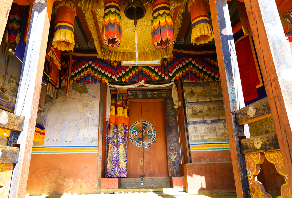 L'une des portes d'accès au monastère