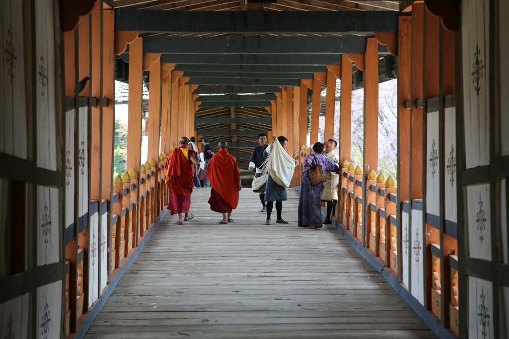 Pont d'accès au Dzong de Punaka