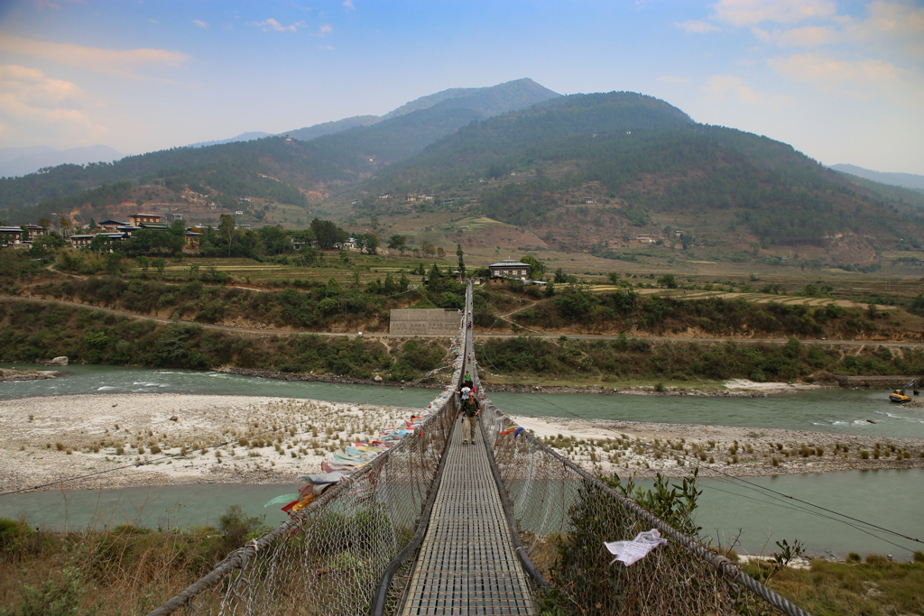 Le plus grand pont suspendu du Bhoutan