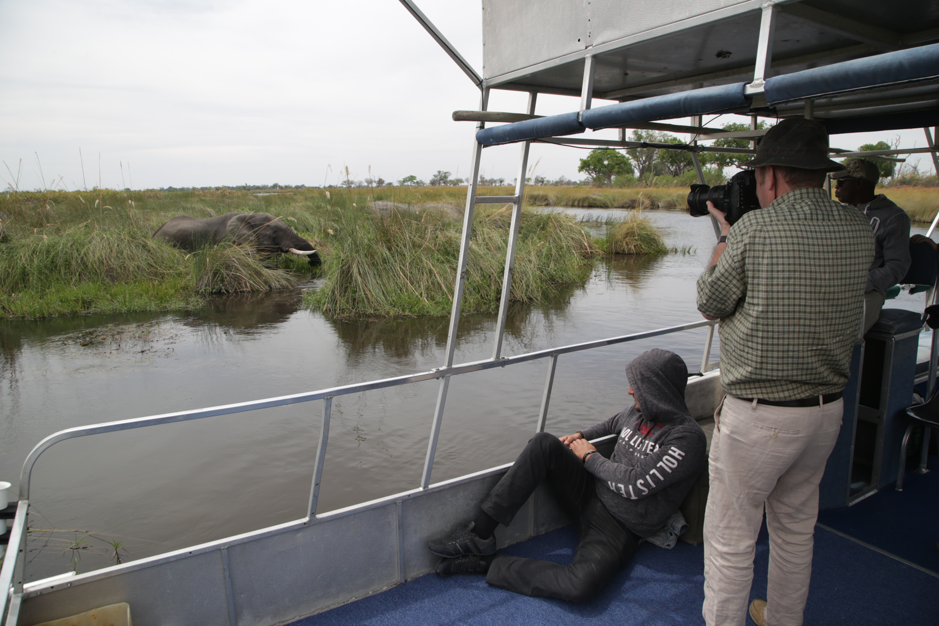 Navigation safari delta okavango