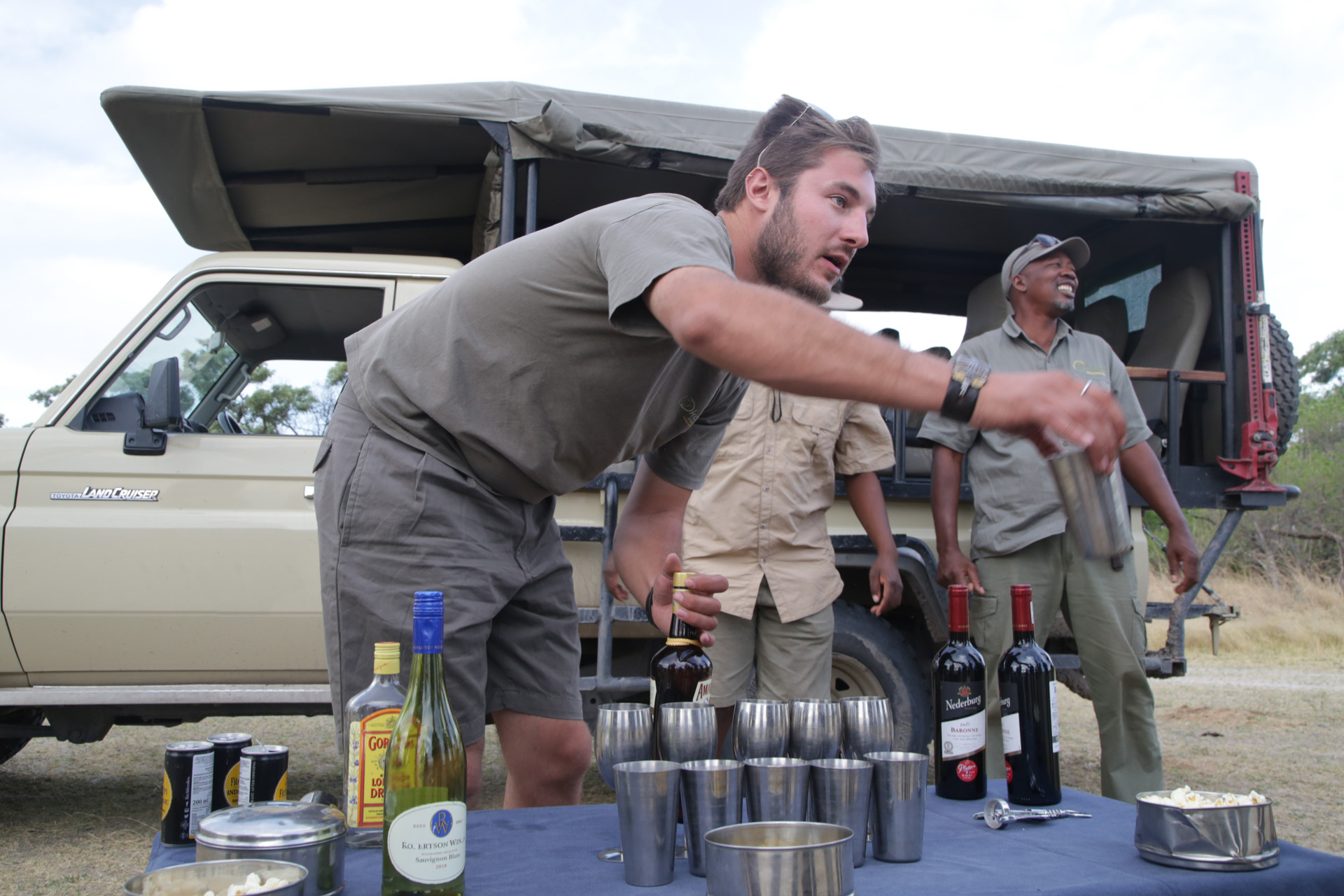 Sundowner apéro coucher de soleil okavango