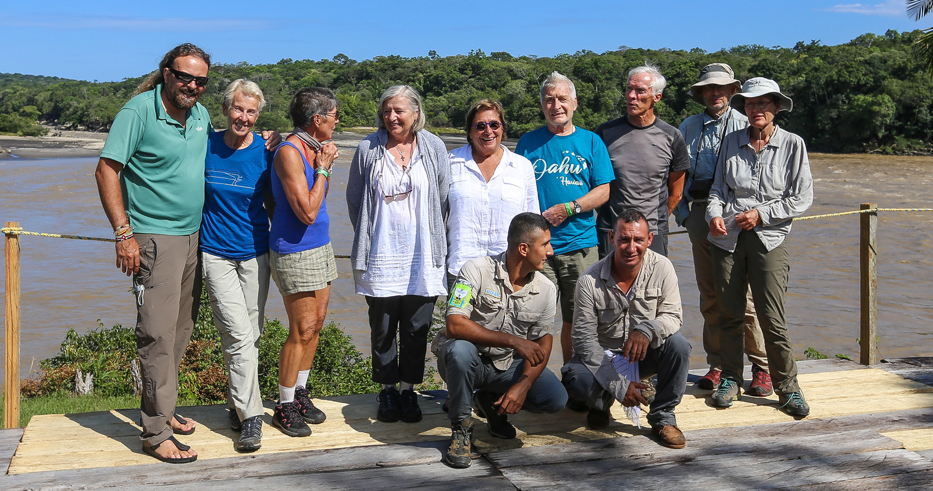 Petite photo de groupe avec nos deux guides