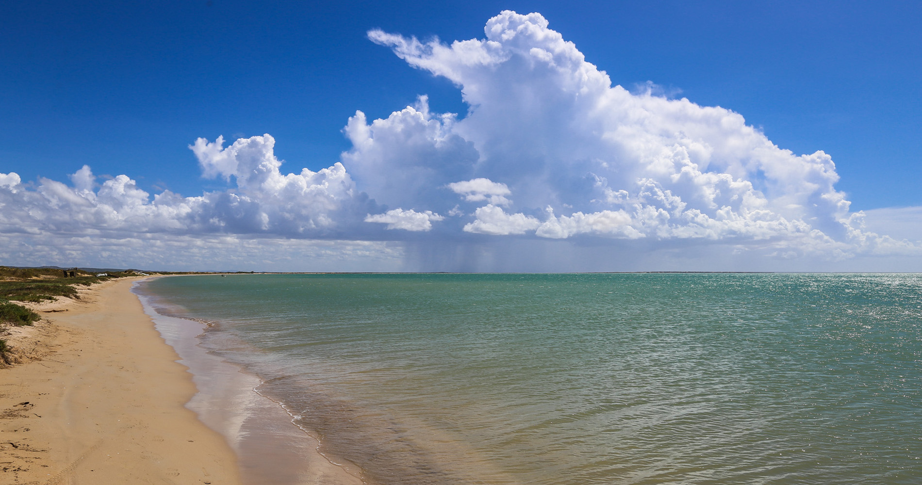 Au loin un orage se prépare