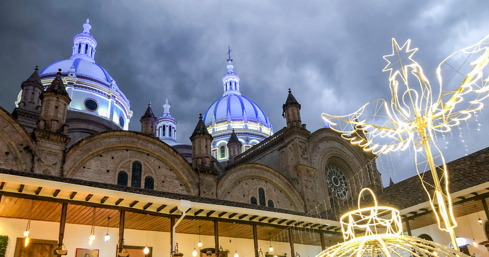 Cuenca by night