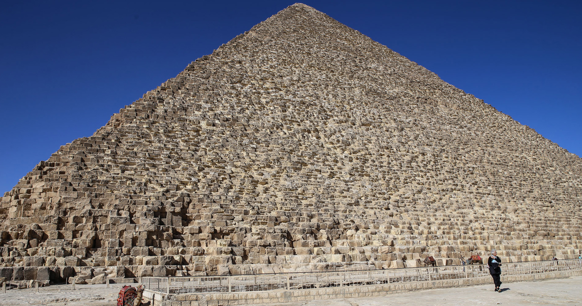 Face Est de la pyramide de Kheops